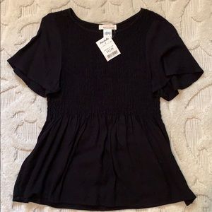 🖤Smocked black peplum blouse🖤